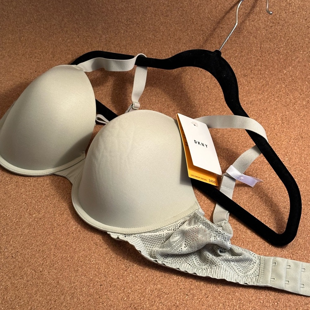 DKNY - 34DD LACE COMFORT DEMI BRA - NWT